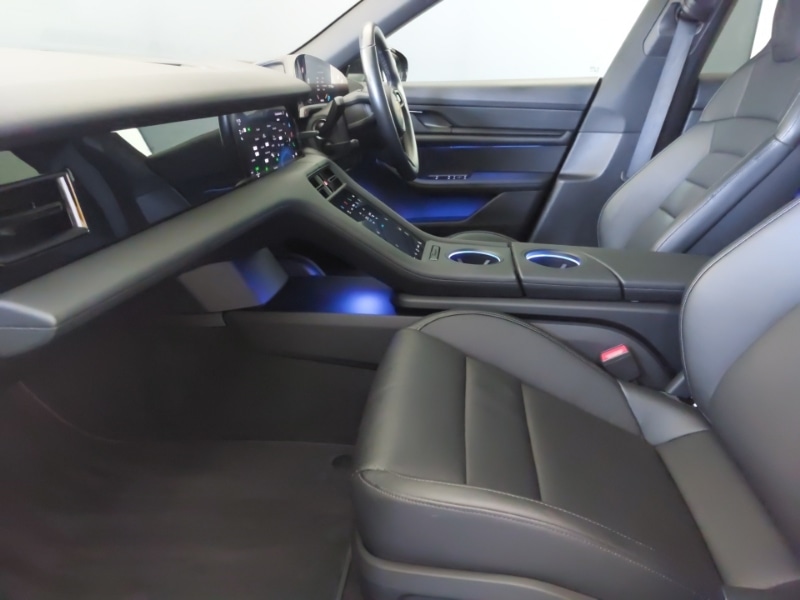 Used Porsche Taycan 2021 for sale - 77366454: Photo 5