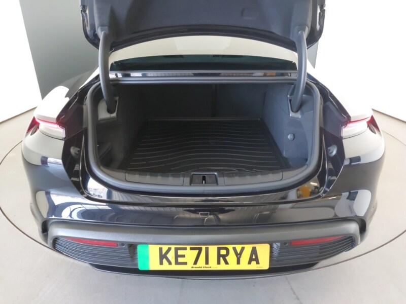 Used Porsche Taycan 2021 for sale - 77366454: Photo 8