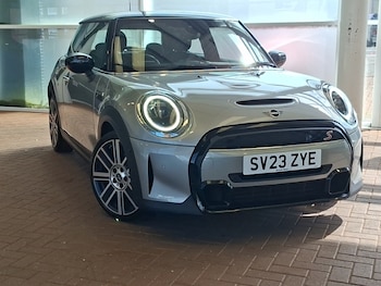 Used MINI Hatch 2023 for sale - 79489332: Photo