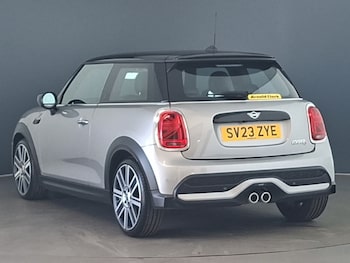 Used MINI Hatch 2023 for sale - 79489332: Photo