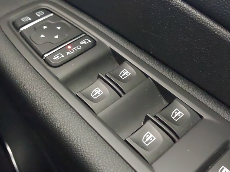 Used Renault Captur 2017 for sale - 77141241: Photo 18