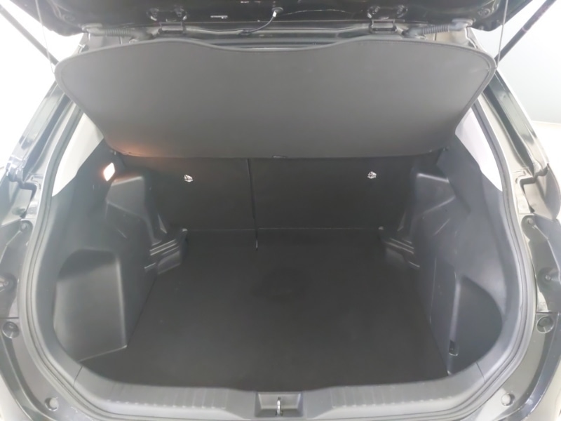 Used Toyota Yaris Cross 2022 for sale - 76707801: Photo 8