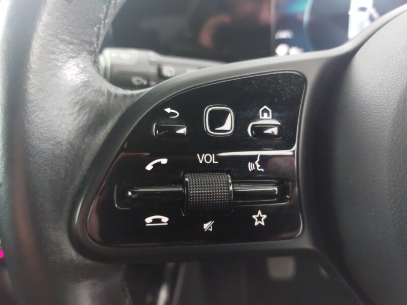 Used Mercedes-Benz A-Class 2019 for sale - 76493360: Photo 12