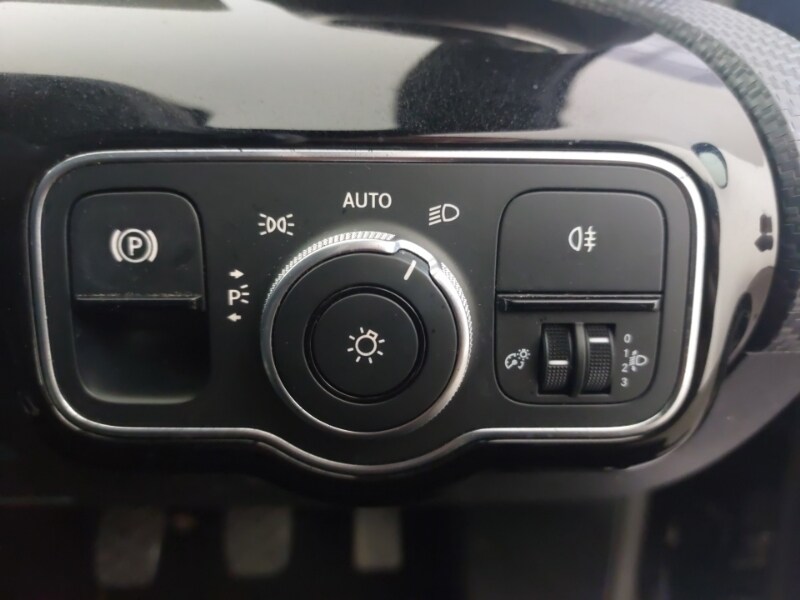 Used Mercedes-Benz A-Class 2019 for sale - 76493360: Photo 14