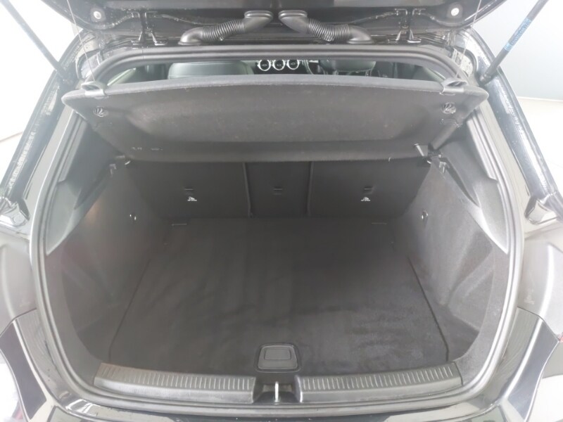 Used Mercedes-Benz A-Class 2019 for sale - 76493360: Photo 8