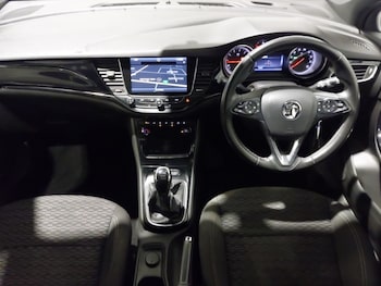 Used Vauxhall Astra 2018 for sale - 76506650: Photo