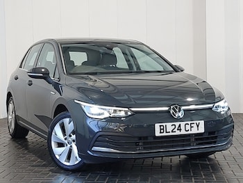 Volkswagen - Golf