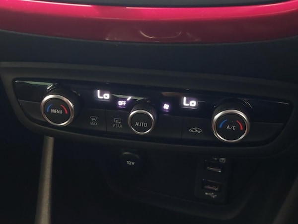 Used Vauxhall Crossland 2023 for sale - 76233374: Photo 15