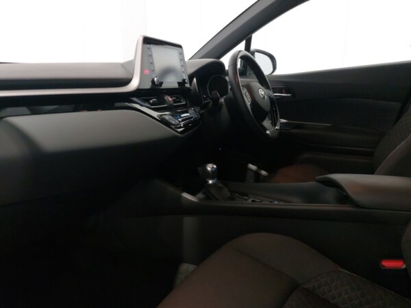 Used Toyota C-HR 2023 for sale - 76199204: Photo 5