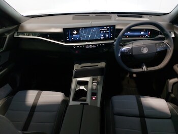 Used Vauxhall Grandland 2025 for sale - 76187732: Photo 2