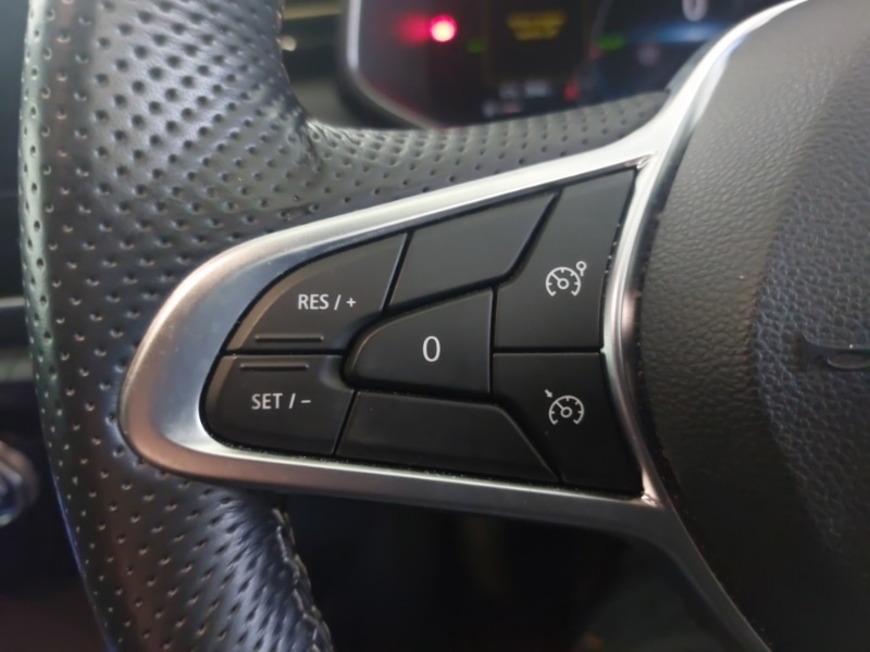 Used Renault Clio 2023 for sale - 77424374: Photo 12