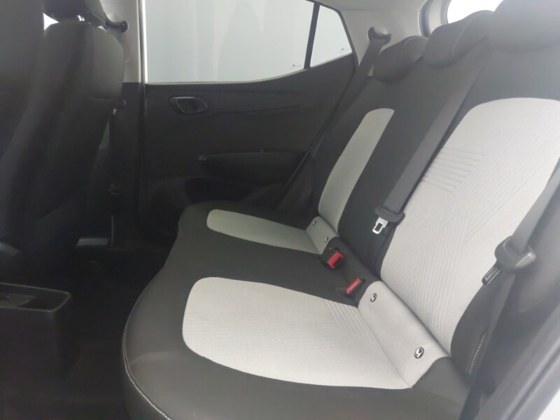 Used Hyundai i10 2021 for sale - 76804512: Photo 6