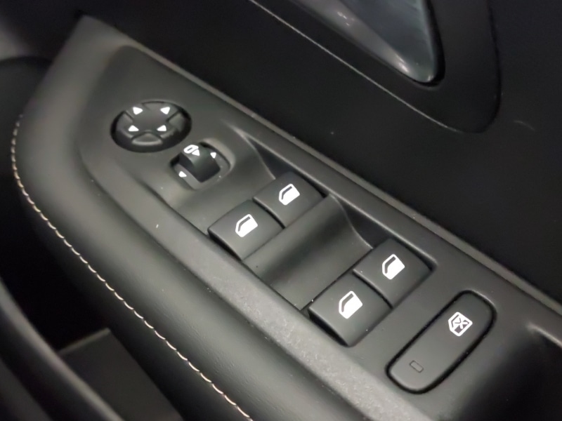 Used Peugeot 208 2024 for sale - 76925246: Photo 18