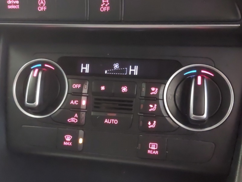 Used Audi Q3 2018 for sale - 76970520: Photo 16