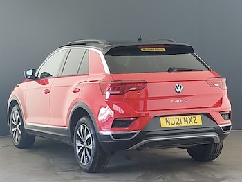Used Volkswagen T-Roc 2021 for sale - 77702293: Photo