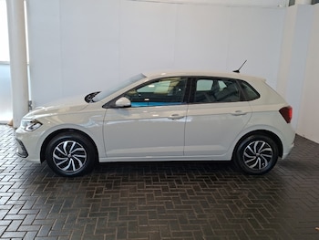 Used Volkswagen Polo 2023 for sale - 79356751: Photo