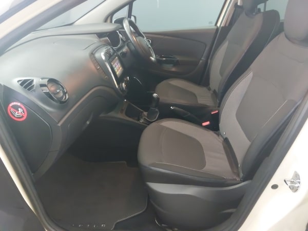 Used Renault Captur 2017 for sale - 76321555: Photo 5