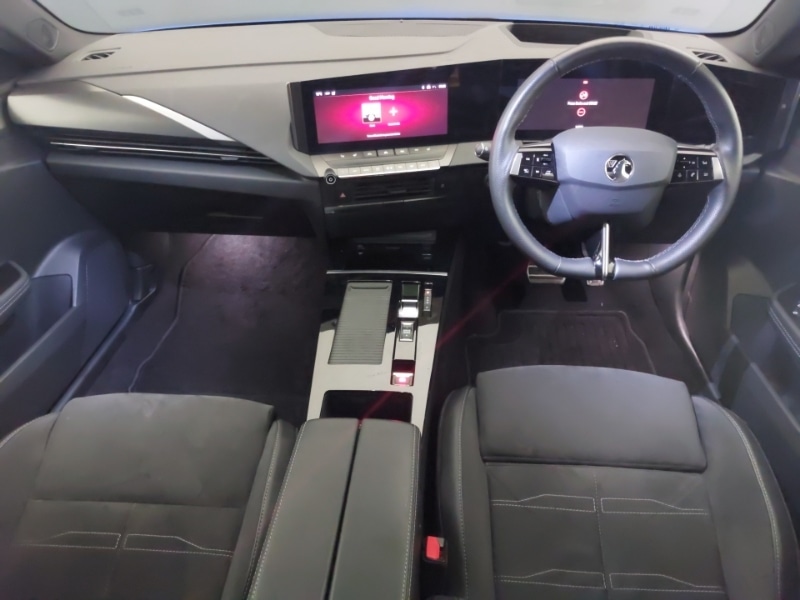 Used Vauxhall Astra 2023 for sale - 76897439: Photo 2