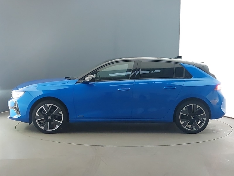 Used Vauxhall Astra 2023 for sale - 76897439: Photo 4