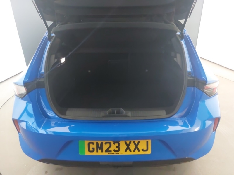 Used Vauxhall Astra 2023 for sale - 76897439: Photo 8