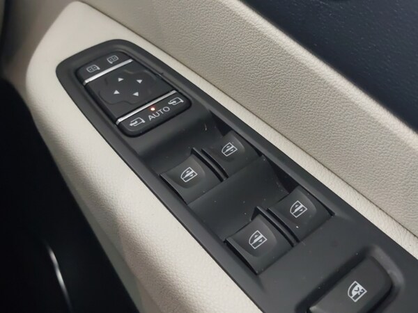 Used Renault Captur 2019 for sale - 76199277: Photo 17