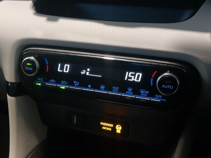 Used Toyota Yaris 2022 for sale - 76533280: Photo 11