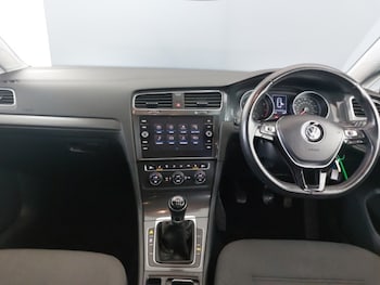 Used Volkswagen Golf 2020 for sale - 78973140: Photo