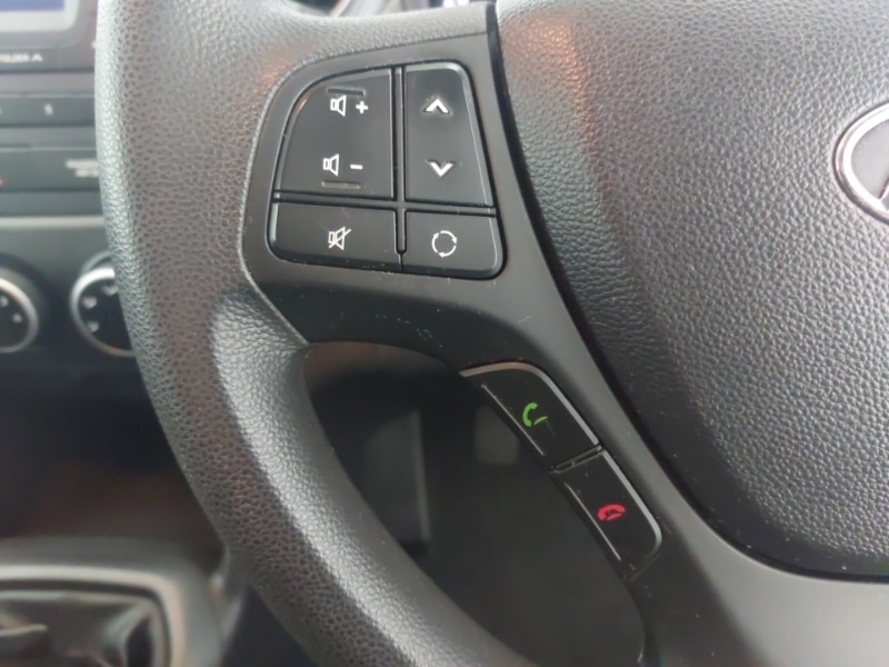 Used Hyundai i10 2017 for sale - 76108312: Photo 12