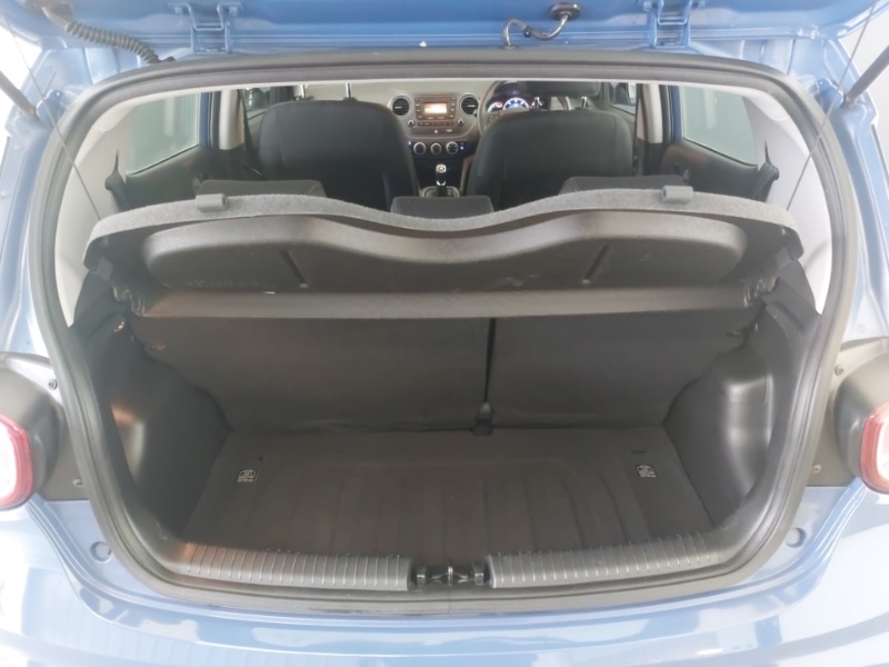 Used Hyundai i10 2017 for sale - 76108312: Photo 8