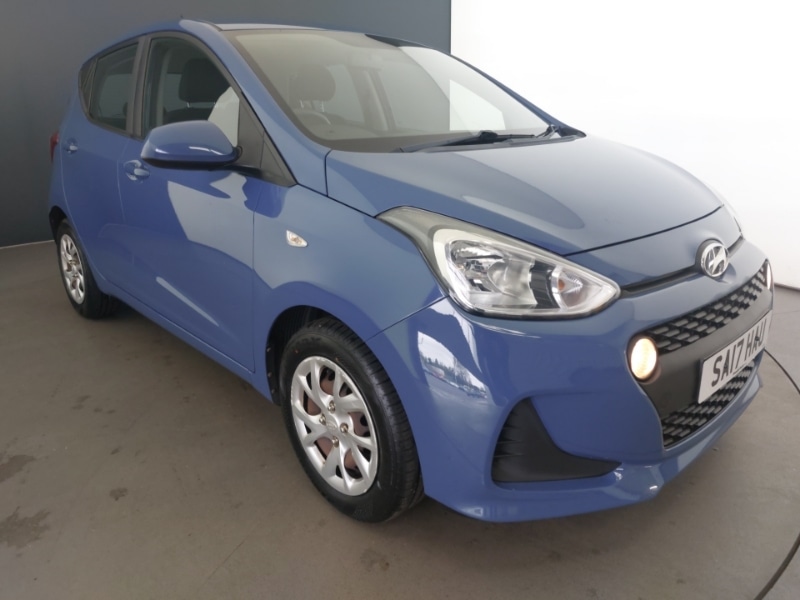 Used Hyundai i10 2017 for sale - 76108312: Photo 9