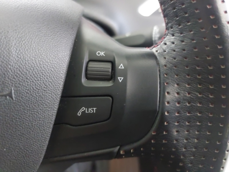 Used Peugeot 2008 2018 for sale - 77921845: Photo 13