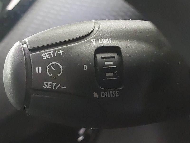 Used Peugeot 2008 2018 for sale - 77921845: Photo 17