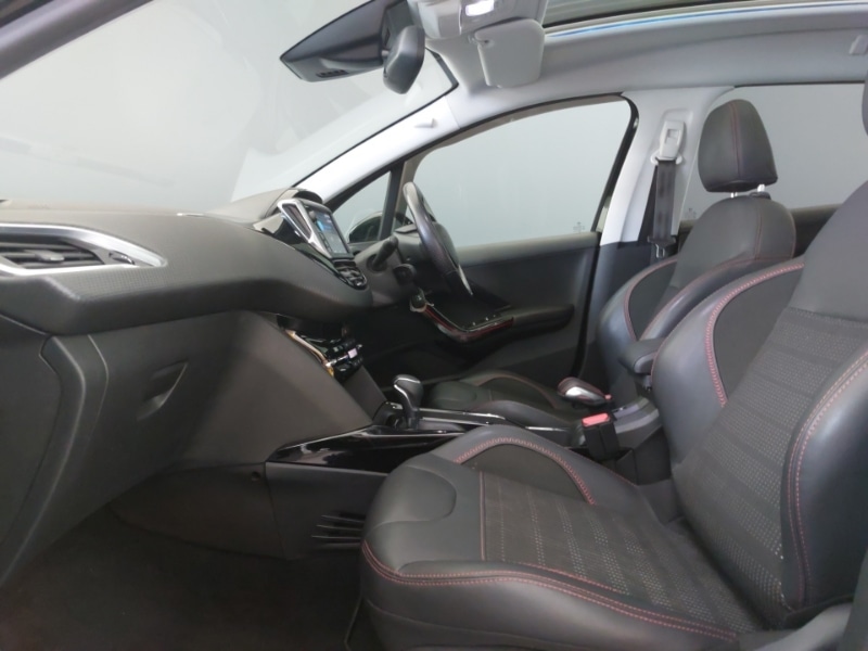 Used Peugeot 2008 2018 for sale - 77921845: Photo 5