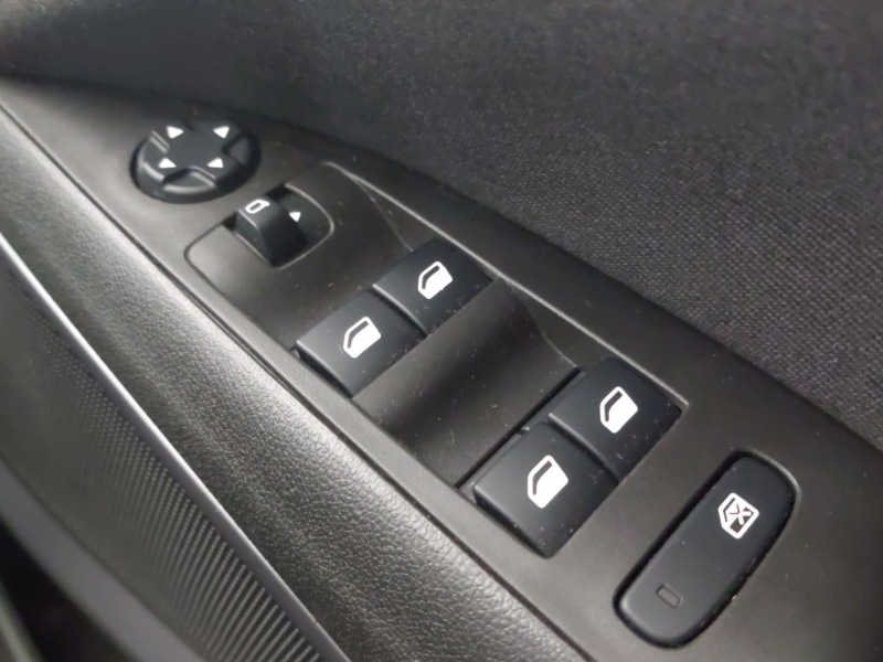 Used Vauxhall Crossland 2021 for sale - 77999422: Photo 17