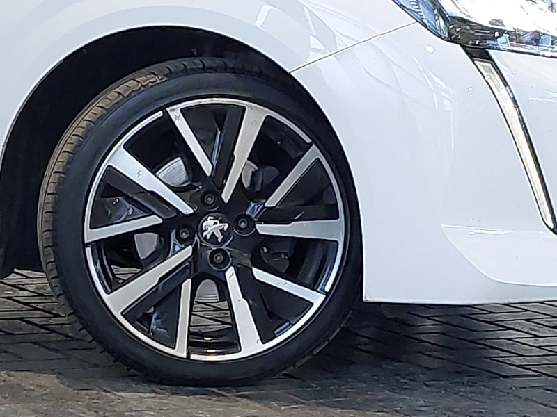 Used Peugeot 208 2020 for sale - 76707809: Photo 9