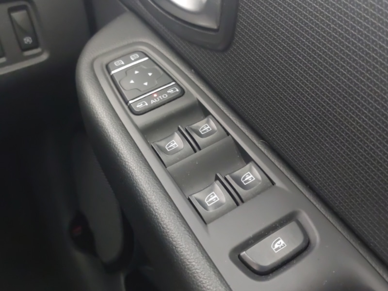 Used Renault Clio 2018 for sale - 78203433: Photo 15