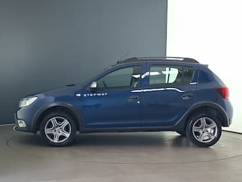 Used Dacia Sandero Stepway 2017 for sale - 79817231: Photo