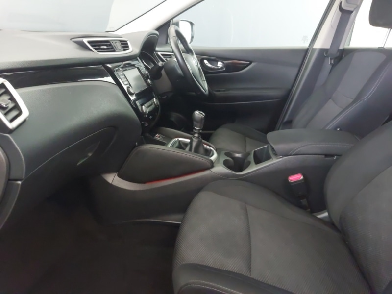 Used Nissan Qashqai 2016 for sale - 77630433: Photo 5