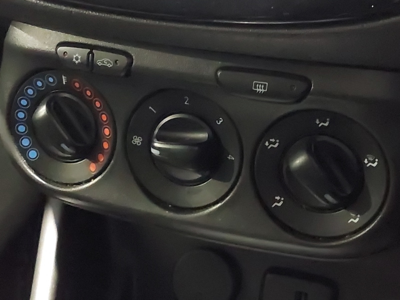 Used Vauxhall Corsa 2018 for sale - 76860473: Photo 11