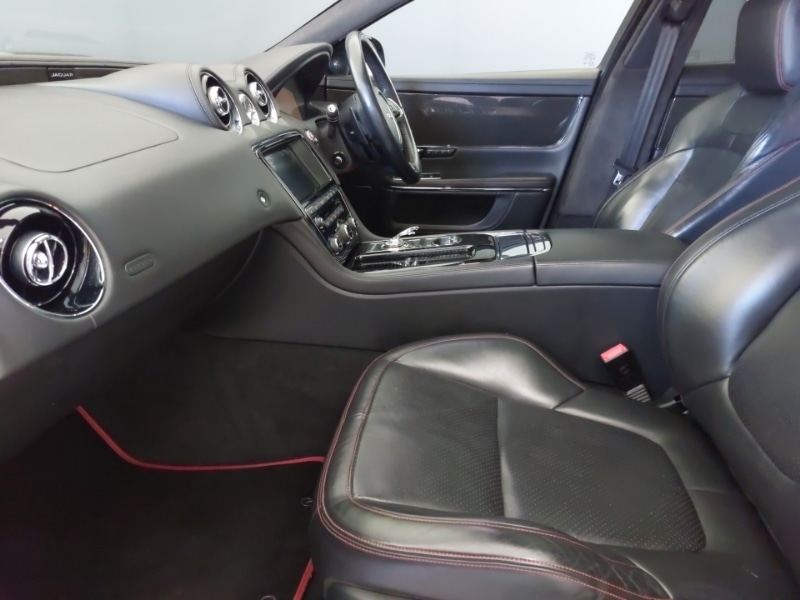 Used Jaguar XJ 2018 for sale - 77999409: Photo 5
