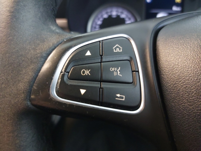 Used Mercedes-Benz C Class 2018 for sale - 77234747: Photo 12