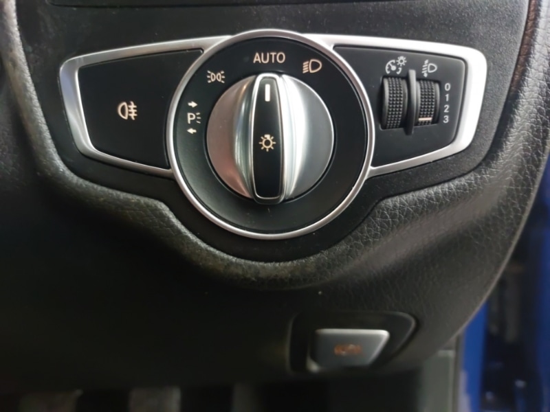 Used Mercedes-Benz C Class 2018 for sale - 77234747: Photo 14