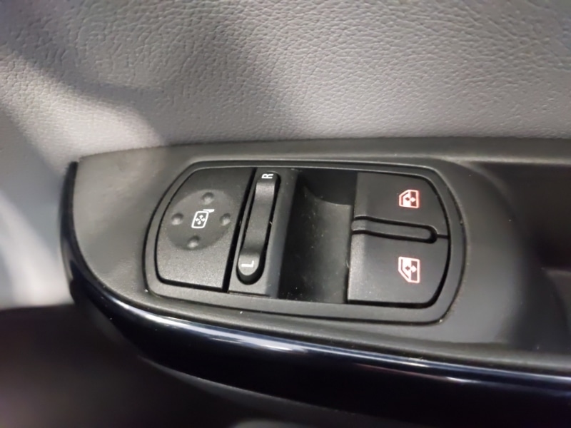 Used Vauxhall Corsa 2018 for sale - 77046978: Photo 12