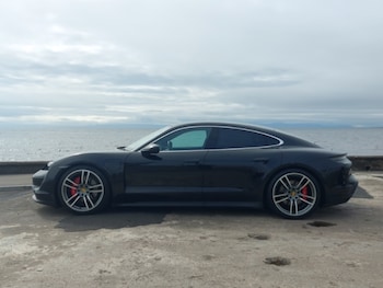 Used Porsche Taycan 2022 for sale - 75357730: Photo