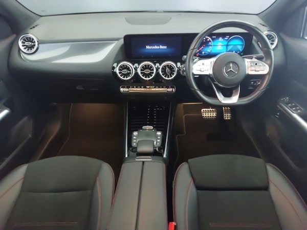 Used Mercedes-Benz GLA 2023 for sale - 76335847: Photo 2