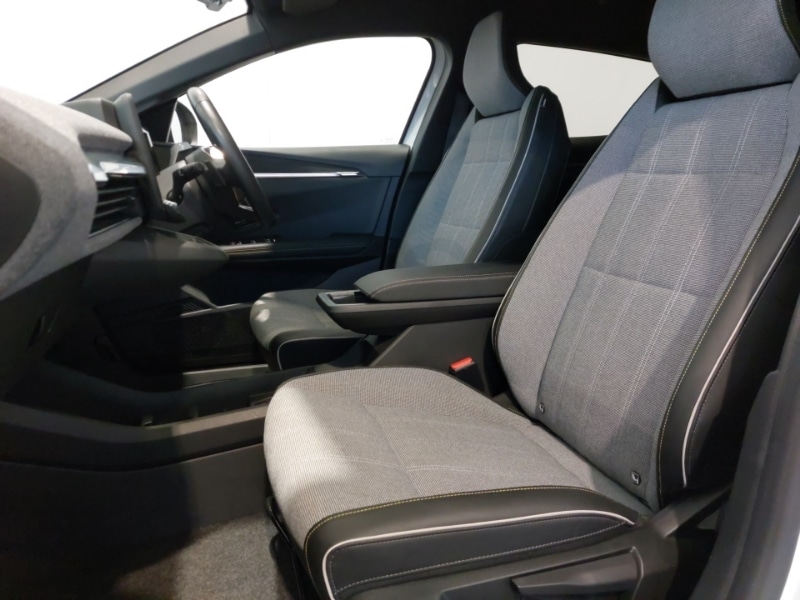 Used Renault Megane E Tech 2023 for sale - 76885564: Photo 5