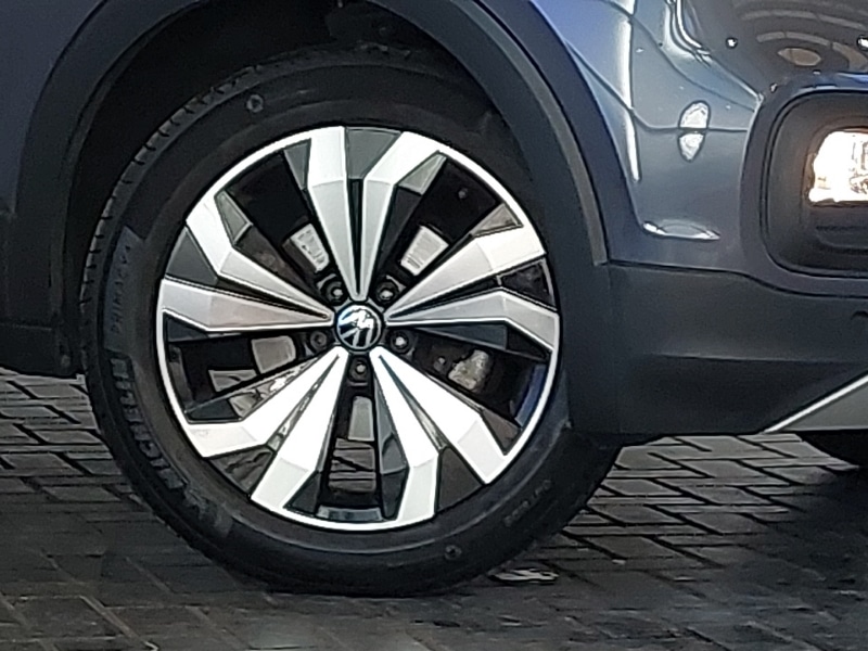 Used Volkswagen T-Cross 2023 for sale - 76940577: Photo 9