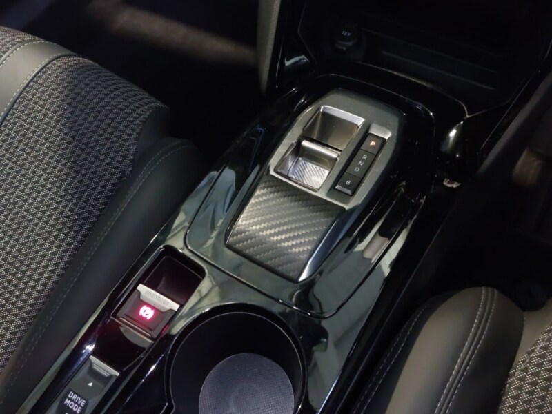 Used Peugeot 2008 2022 for sale - 77988105: Photo 13