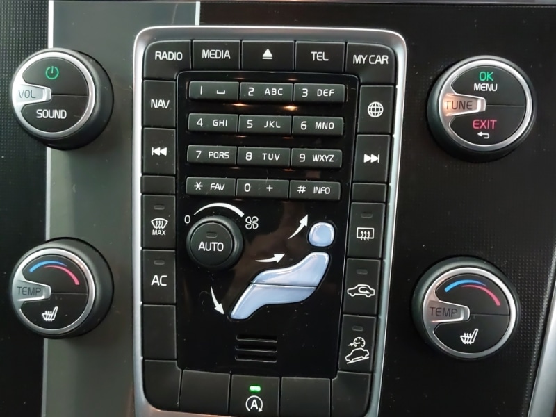 Used Volvo XC60 2015 for sale - 77576825: Photo 16