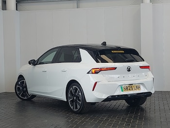 Used Vauxhall Astra 2025 for sale - 75332706: Photo
